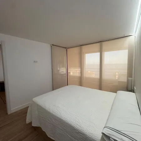 Lejlighed With An Sea View On The 14th Floor